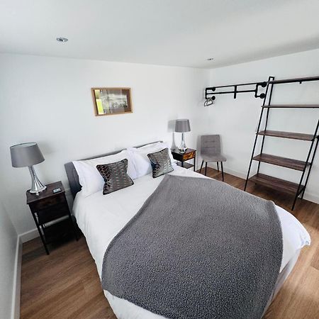 The West Wing Villa Devizes Esterno foto